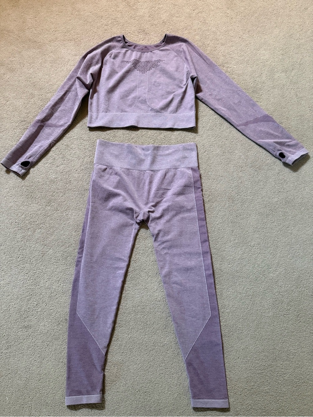 New Look Sport legging & long sleeve top set.Lavender, Size 1X-2X